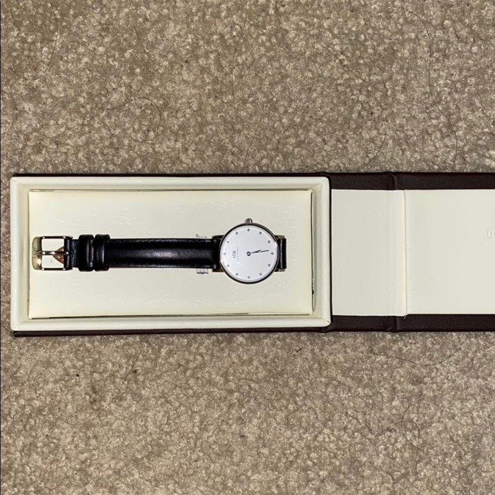 Daniel Wellington Petite Silver Watch